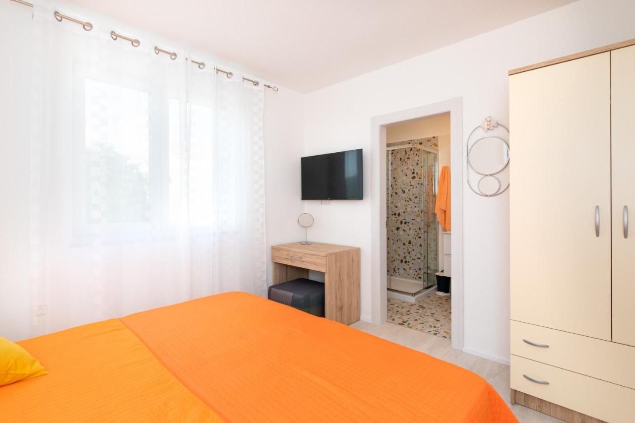 Apartman Ivona Na 1. Katu Malinska Exterior photo
